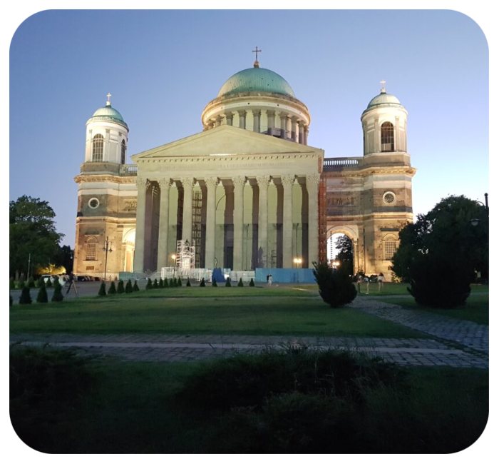 budova_arcibiskupstvo